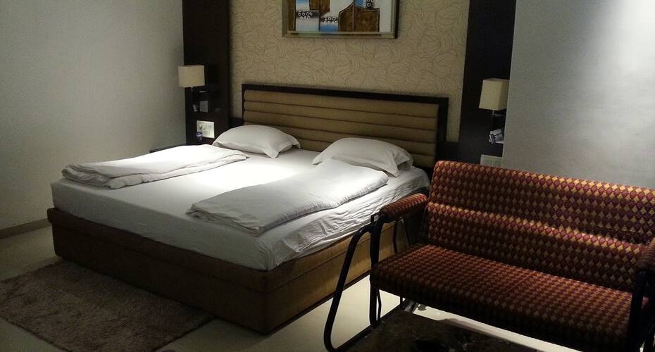 Hotel Favourite Regency, Anand 2